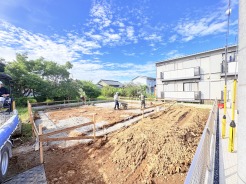 現況;建築中