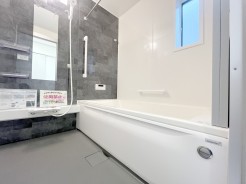 浴室
同社施工例となります。