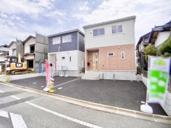 ぜひ現地にて実際にご覧ください!
お問い合わせお待ちしております。