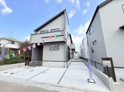 1号棟
ぜひ現地にて実際にご覧ください!
お問合せお待ちしております。