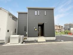 写真では伝わりきらない、光と風の通り道をぜひ現地でご体感ください。
お気軽にお問い合わせください!