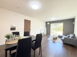 広くゆったりと家族揃って寛げるLDKは17帖。毎日の始まりと終わりをここで迎える大切な空間はいつでも心地良い空気感。※家具はイメージとなります。