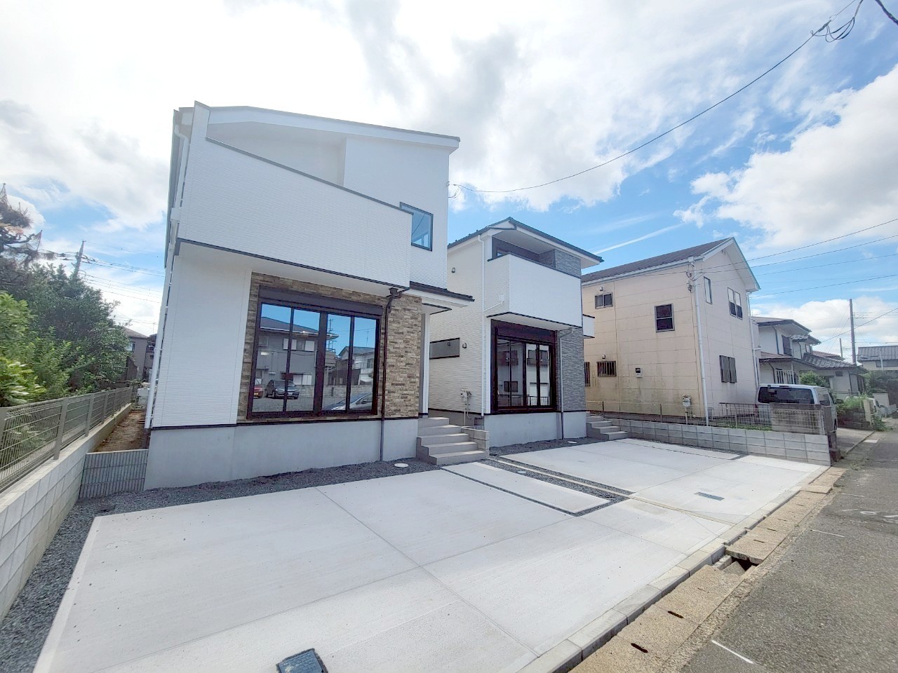 完成済みです！
即日ご案内可能ですのでお気軽にお問い合わせください！