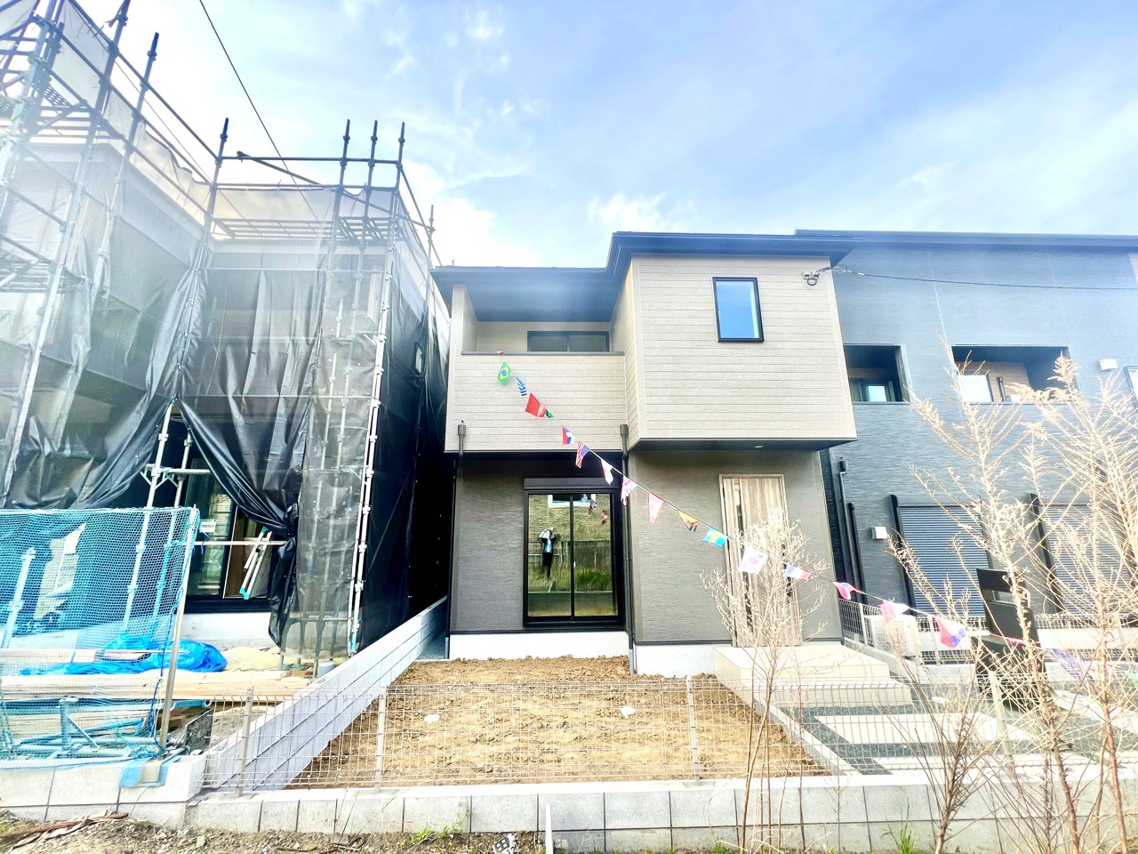 3号棟
ぜひ現地にて実際にご覧ください!
お問合せお待ちしております。